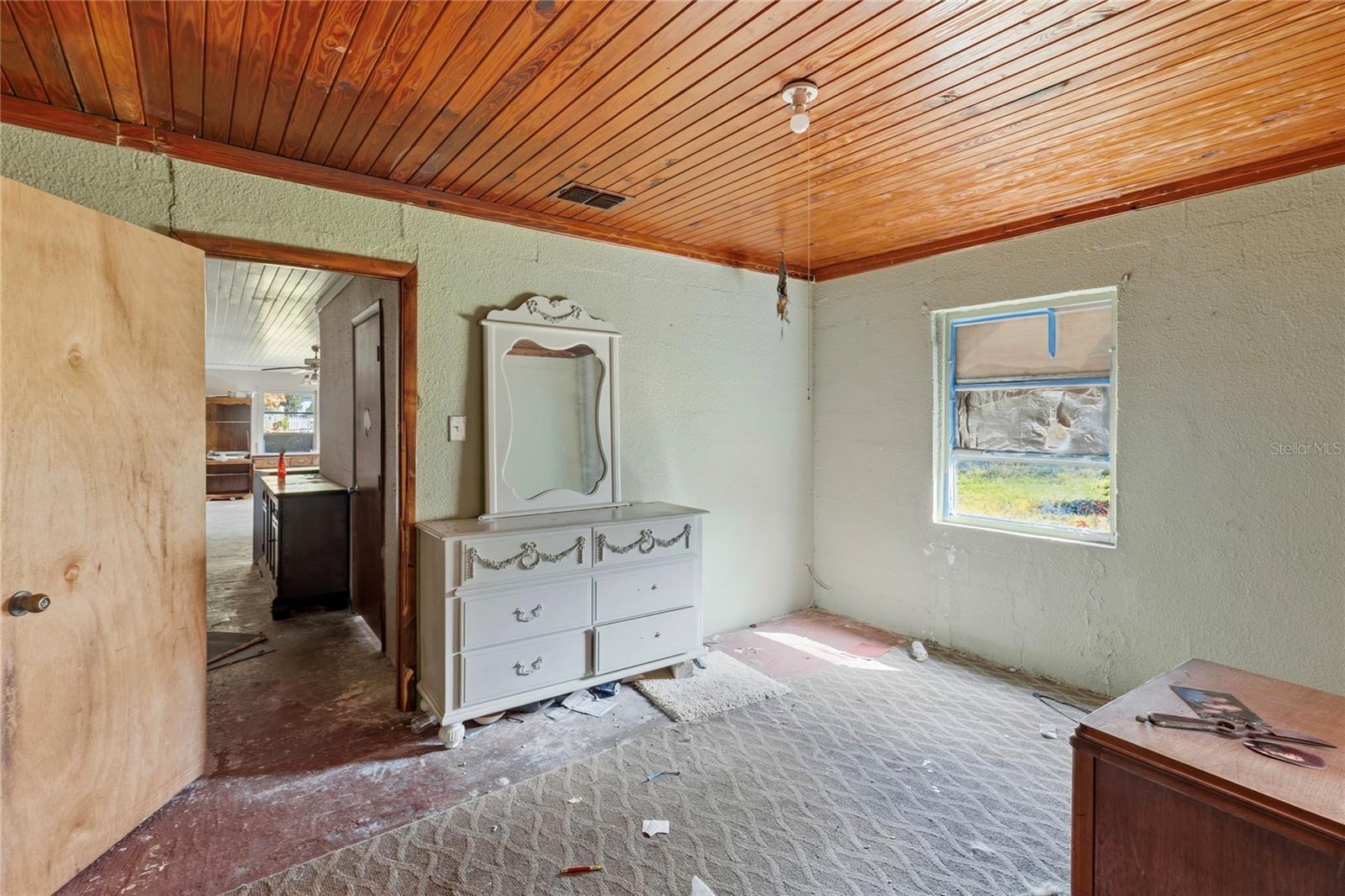 Image 25 of 61 For 15217 Myrtle Street