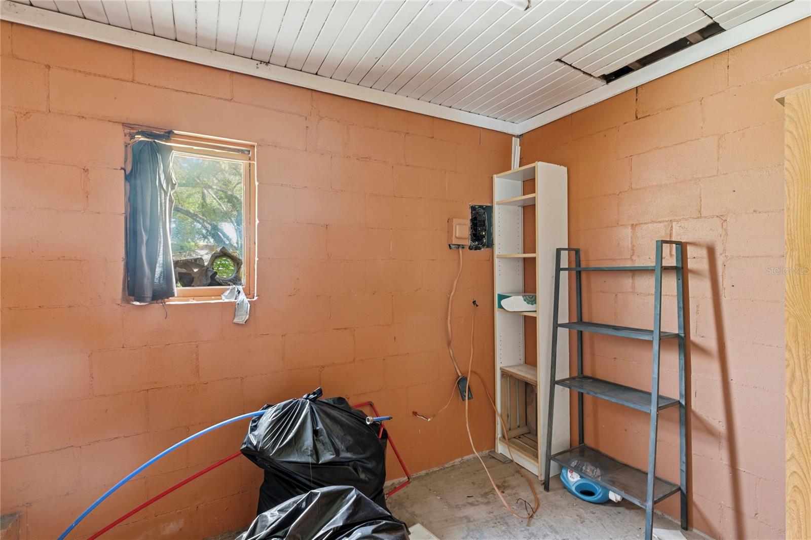 Image 32 of 61 For 15217 Myrtle Street