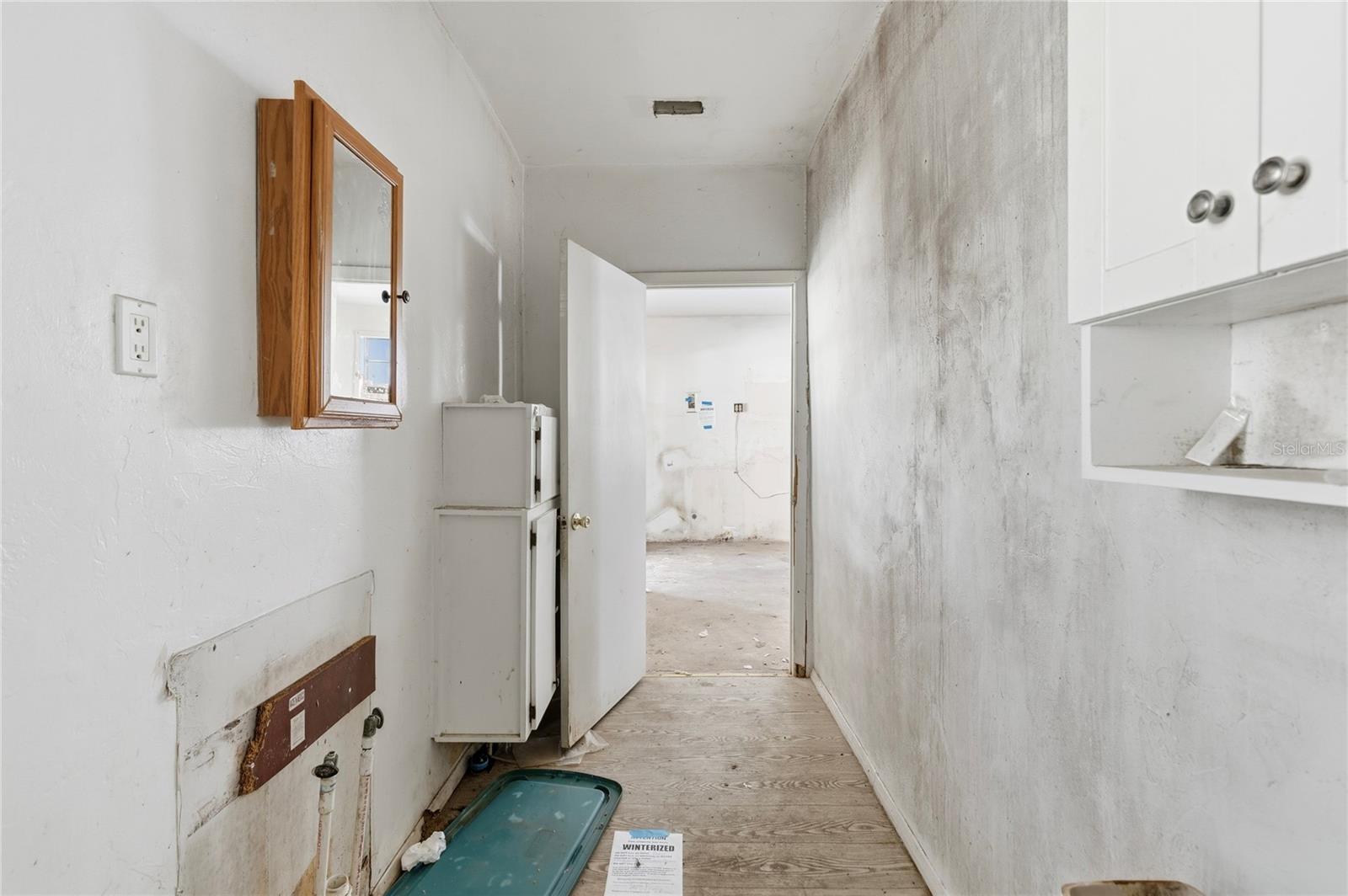 Image 52 of 61 For 15217 Myrtle Street