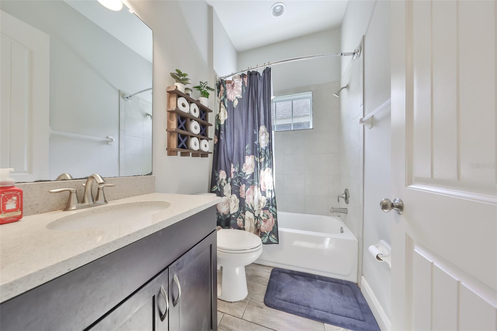 Image 10 of 73 For 6429 Seasound Drive