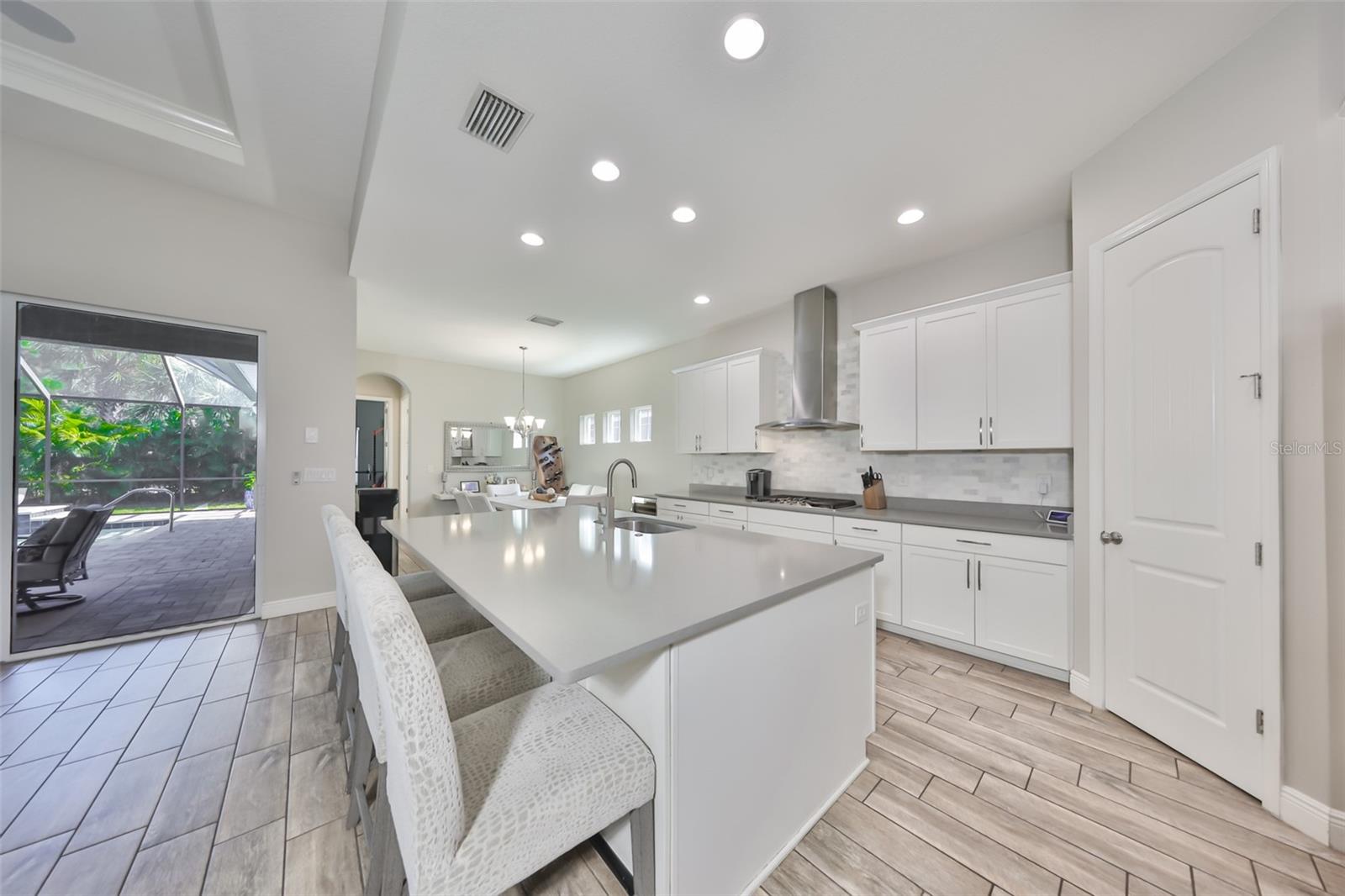 Image 14 of 73 For 6429 Seasound Drive