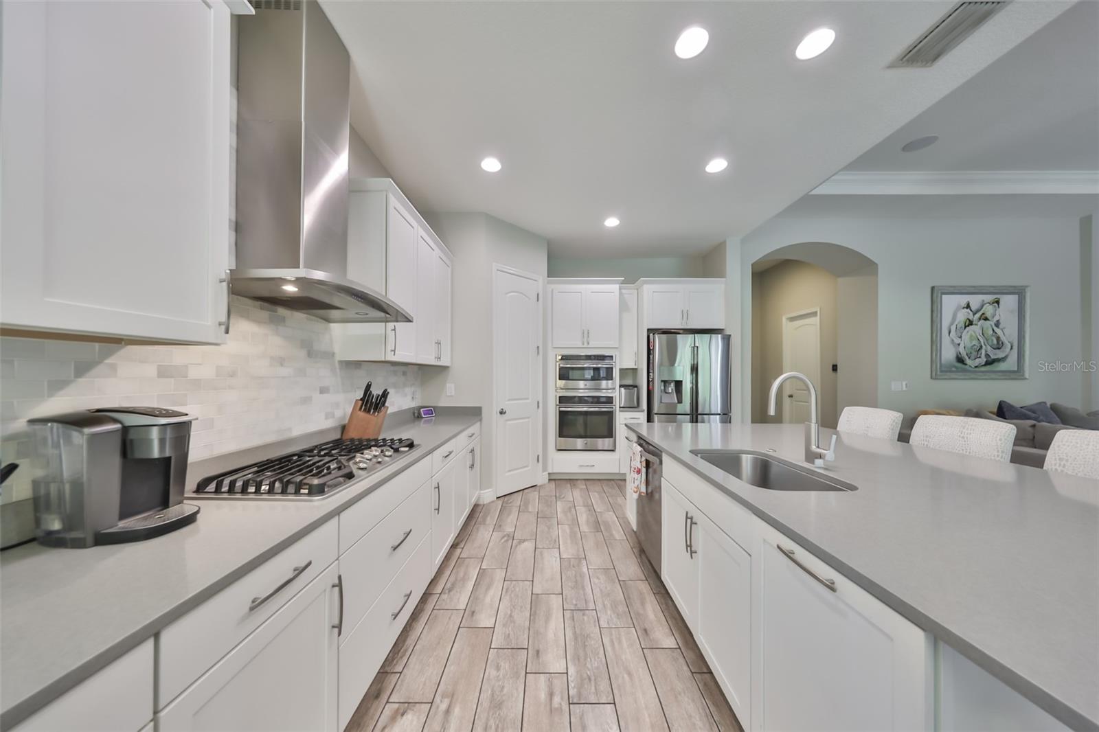 Image 16 of 73 For 6429 Seasound Drive