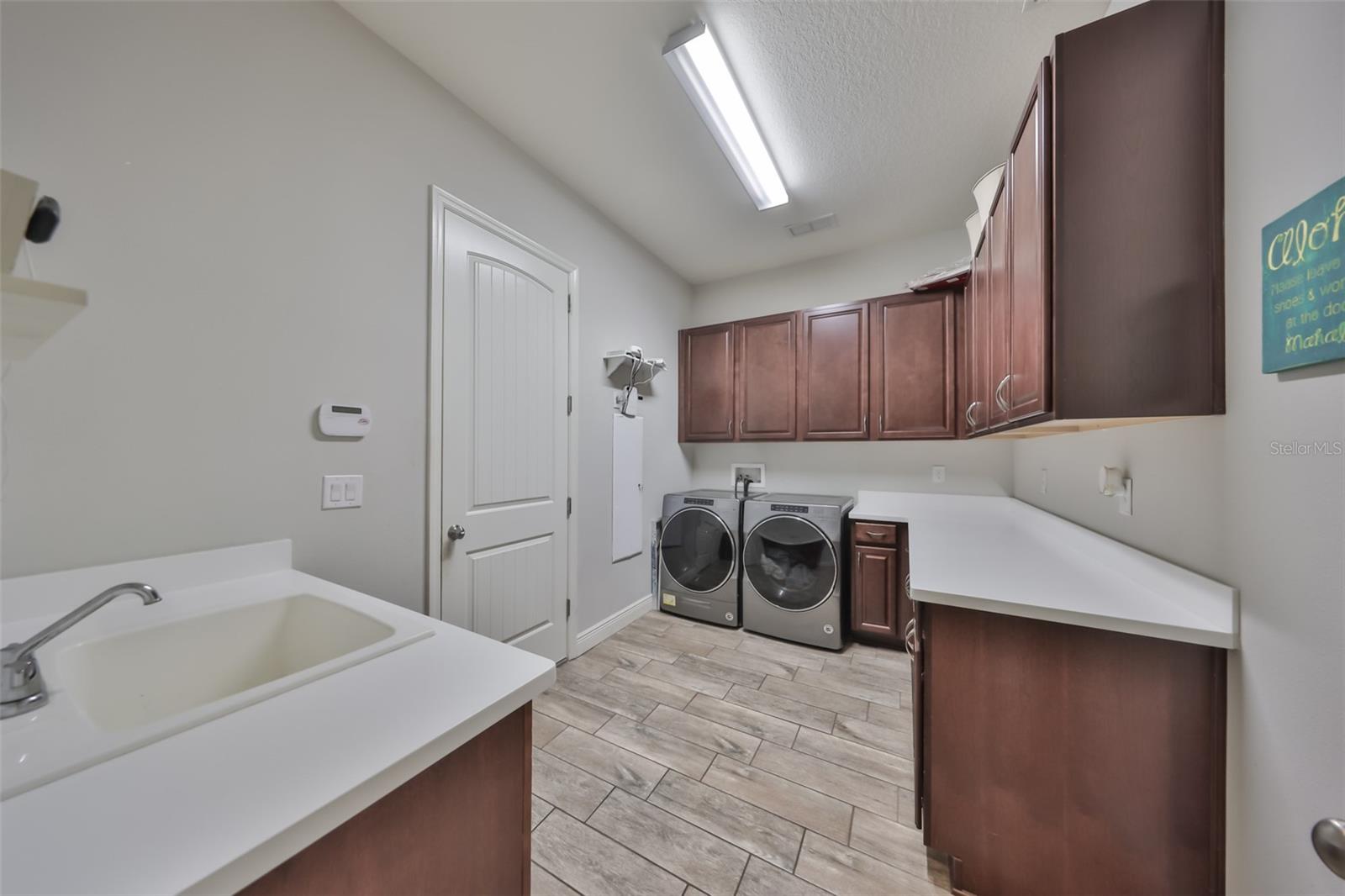 Image 36 of 73 For 6429 Seasound Drive