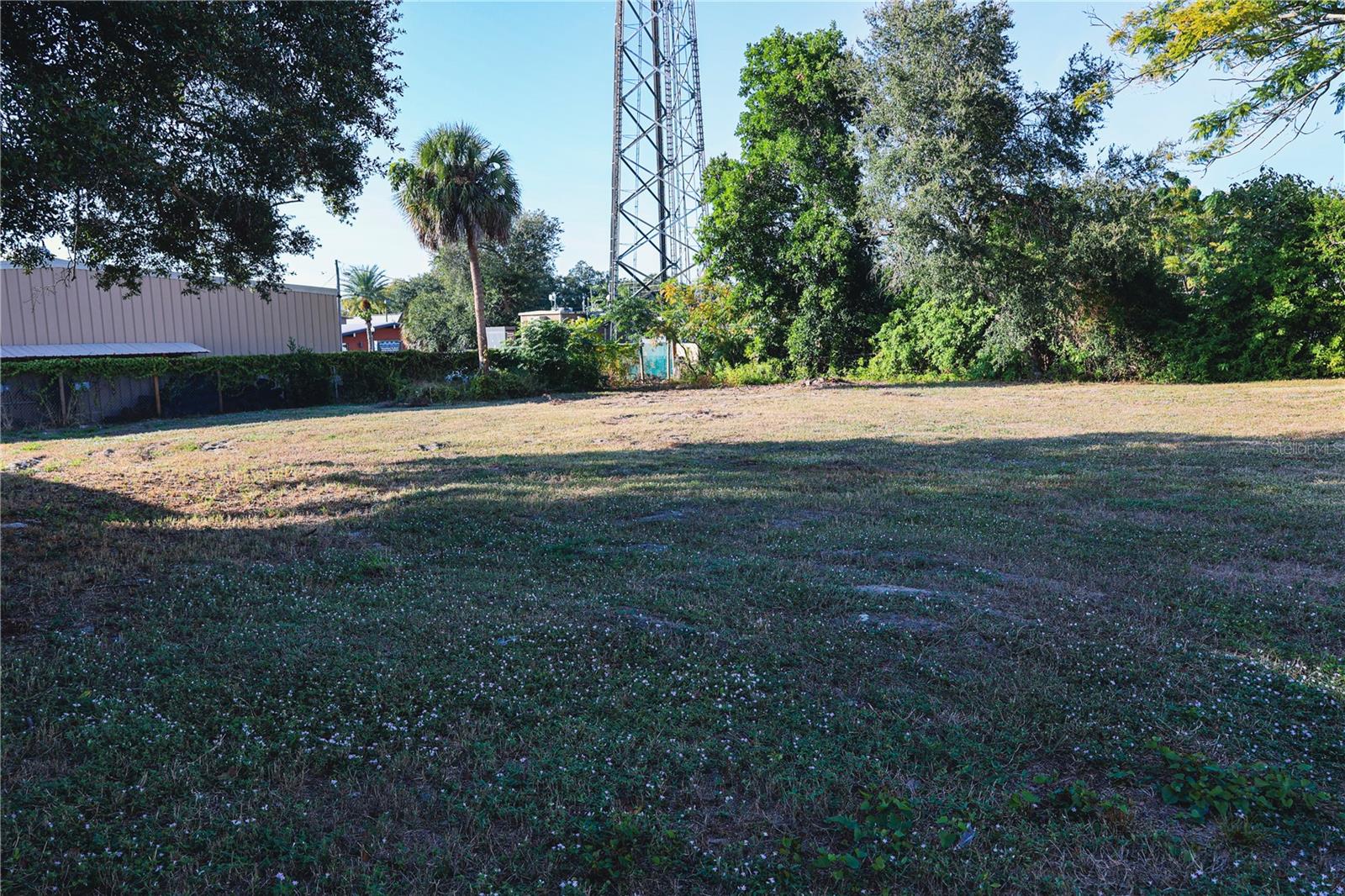 Image 17 of 20 For 952-958 Howard Avenue