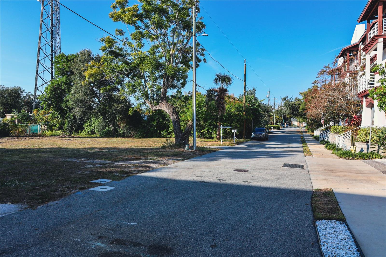 Image 20 of 20 For 952-958 Howard Avenue