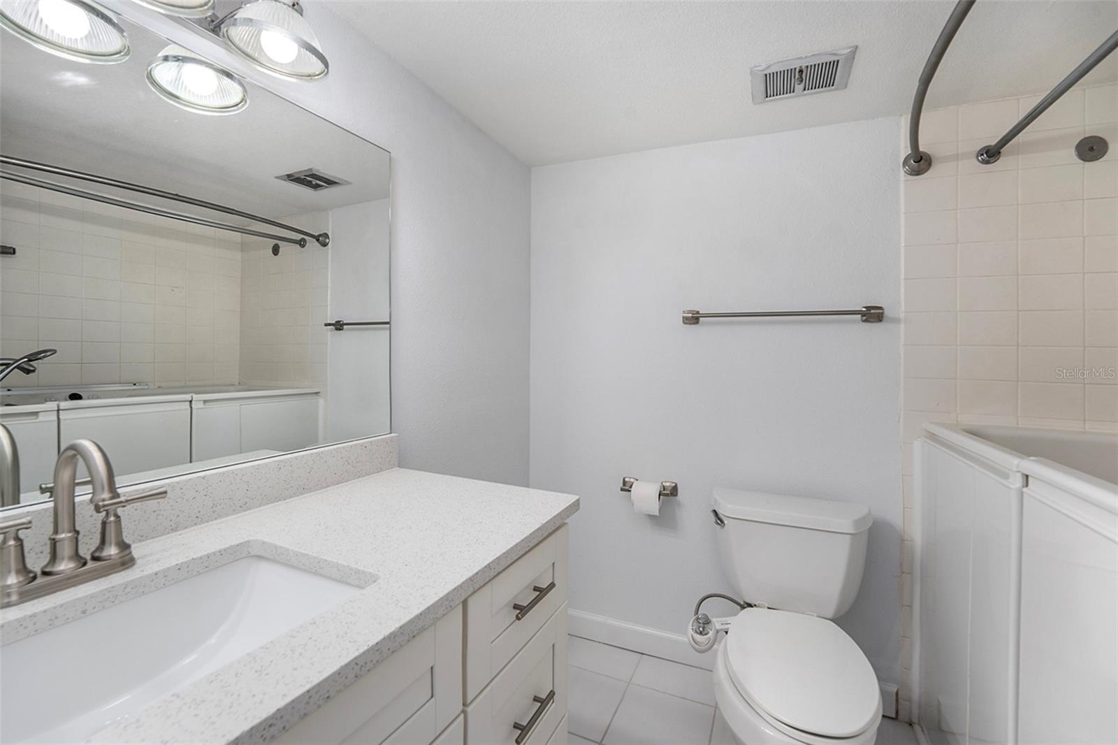 Image 21 of 30 For 7400 Sun Island Drive S 111