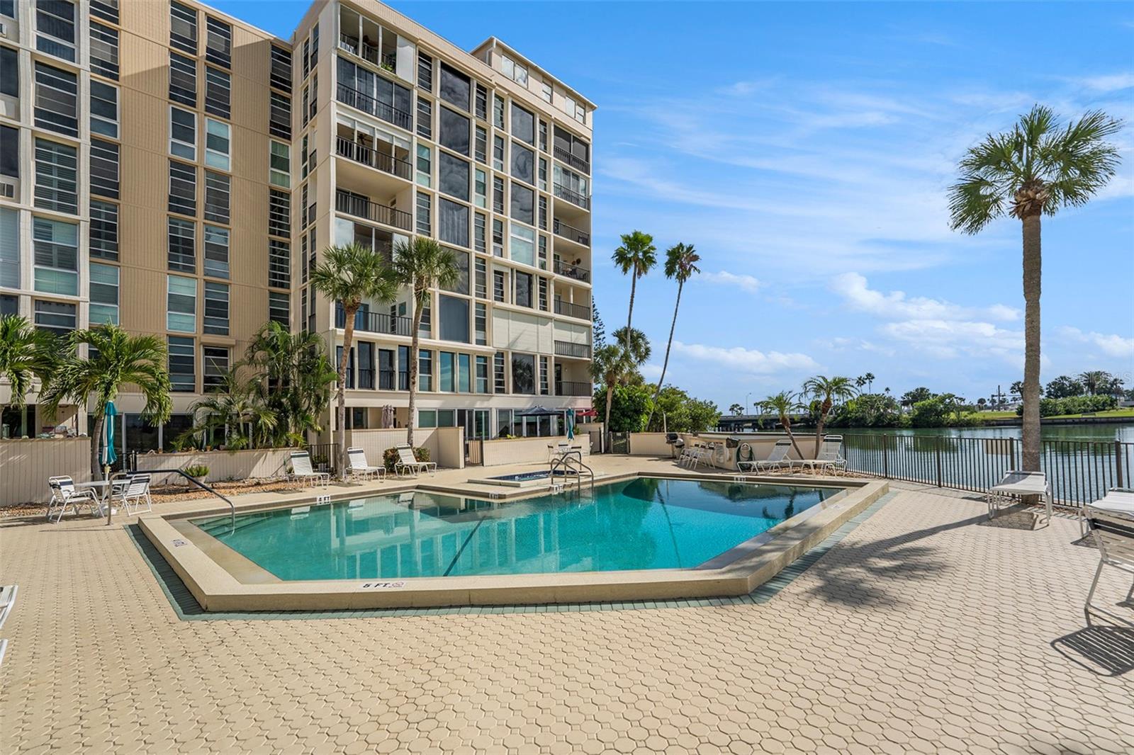 Image 27 of 30 For 7400 Sun Island Drive S 111