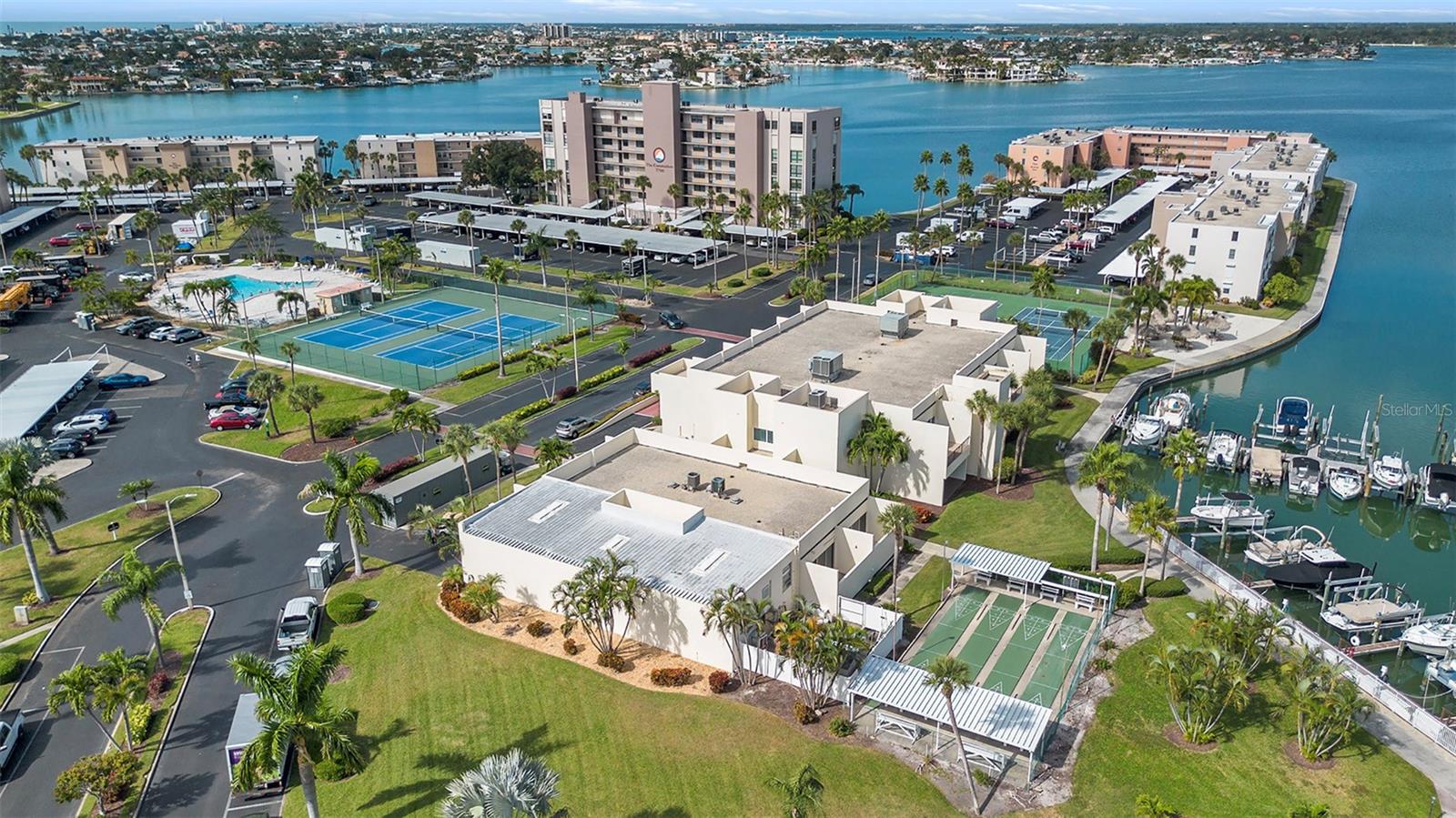 Image 29 of 30 For 7400 Sun Island Drive S 111