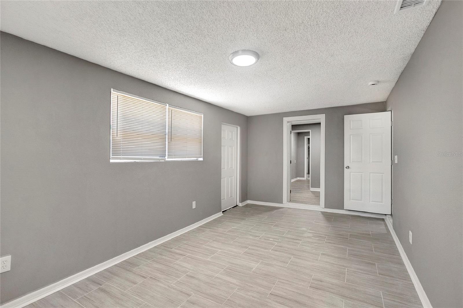 Image 17 of 38 For 3619 Clifton Street