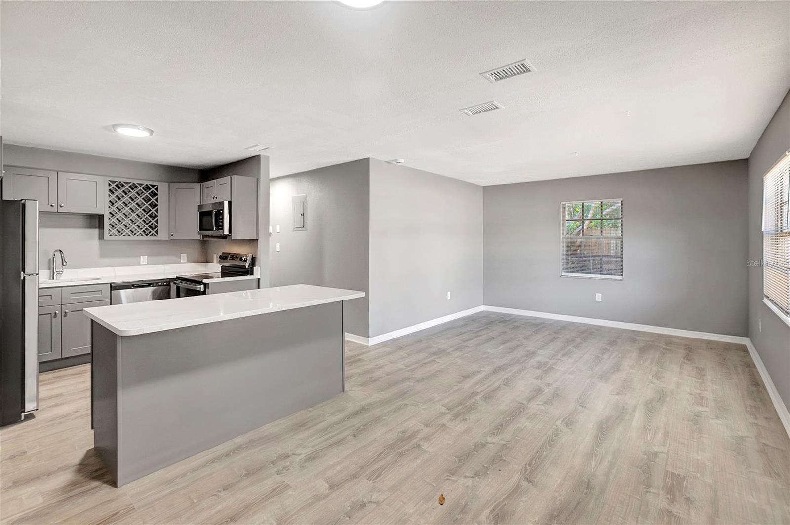 Image 8 of 38 For 3619 Clifton Street