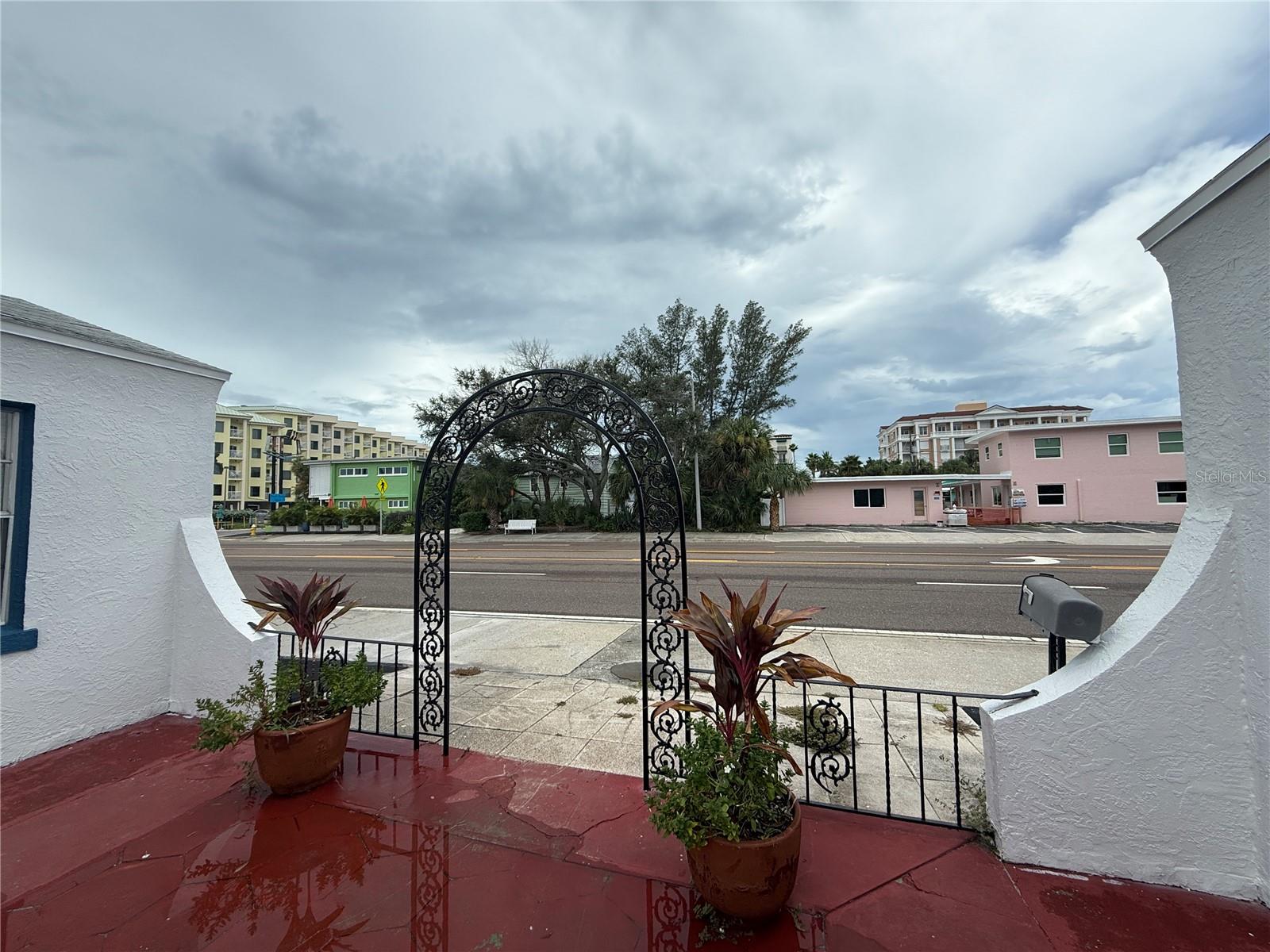 Image 14 of 16 For 12127 Gulf Boulevard 6