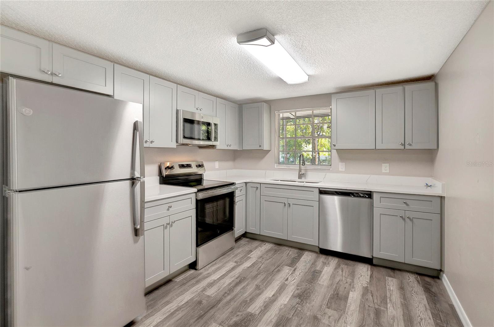 Image 10 of 29 For 1714 Maple Avenue