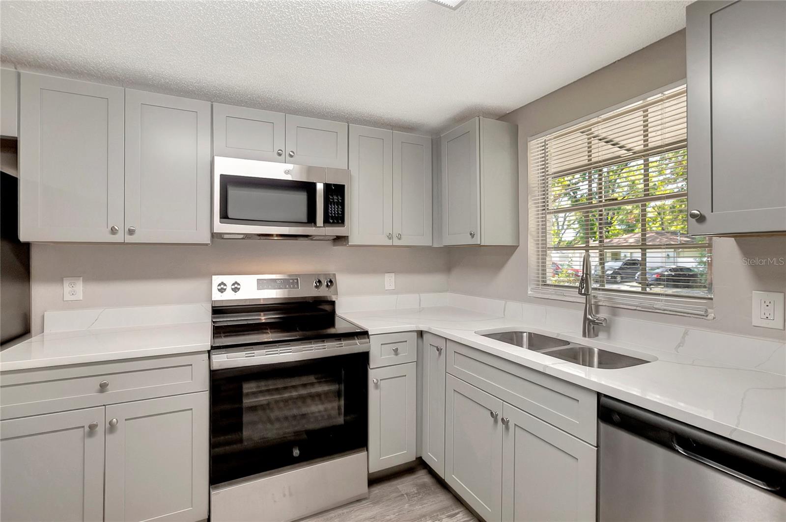 Image 12 of 29 For 1714 Maple Avenue