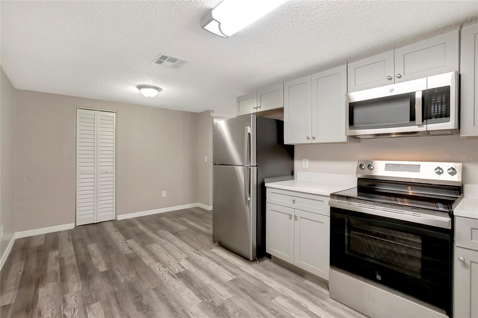 Image 13 of 29 For 1714 Maple Avenue