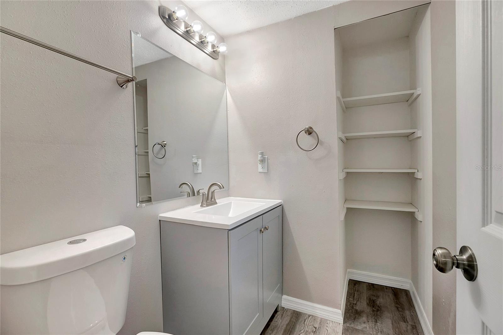 Image 17 of 29 For 1714 Maple Avenue