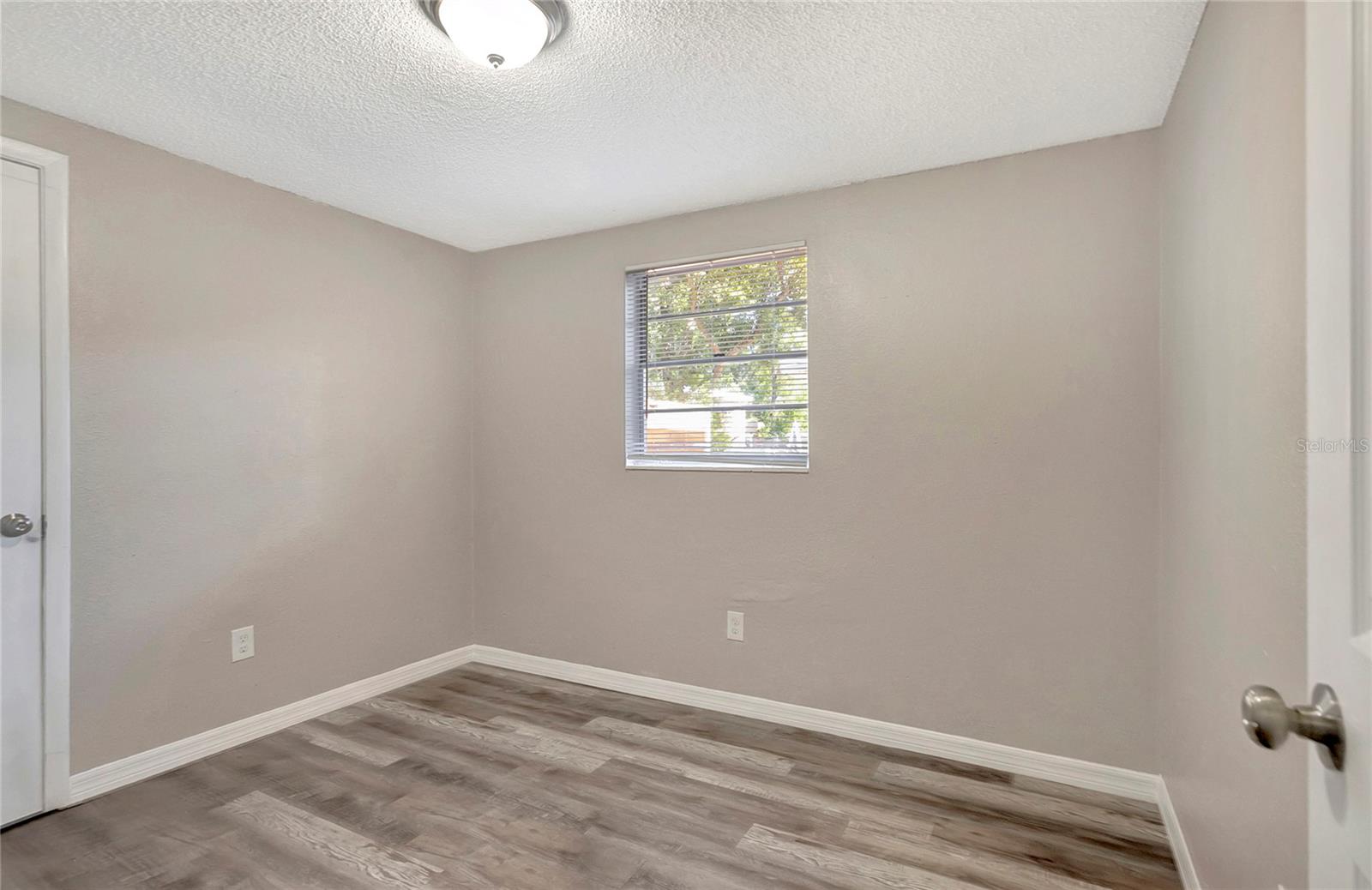 Image 23 of 29 For 1714 Maple Avenue