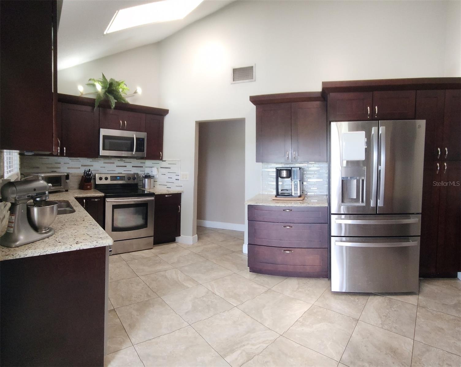 Image 11 of 33 For 34386 Whispering Oaks Boulevard