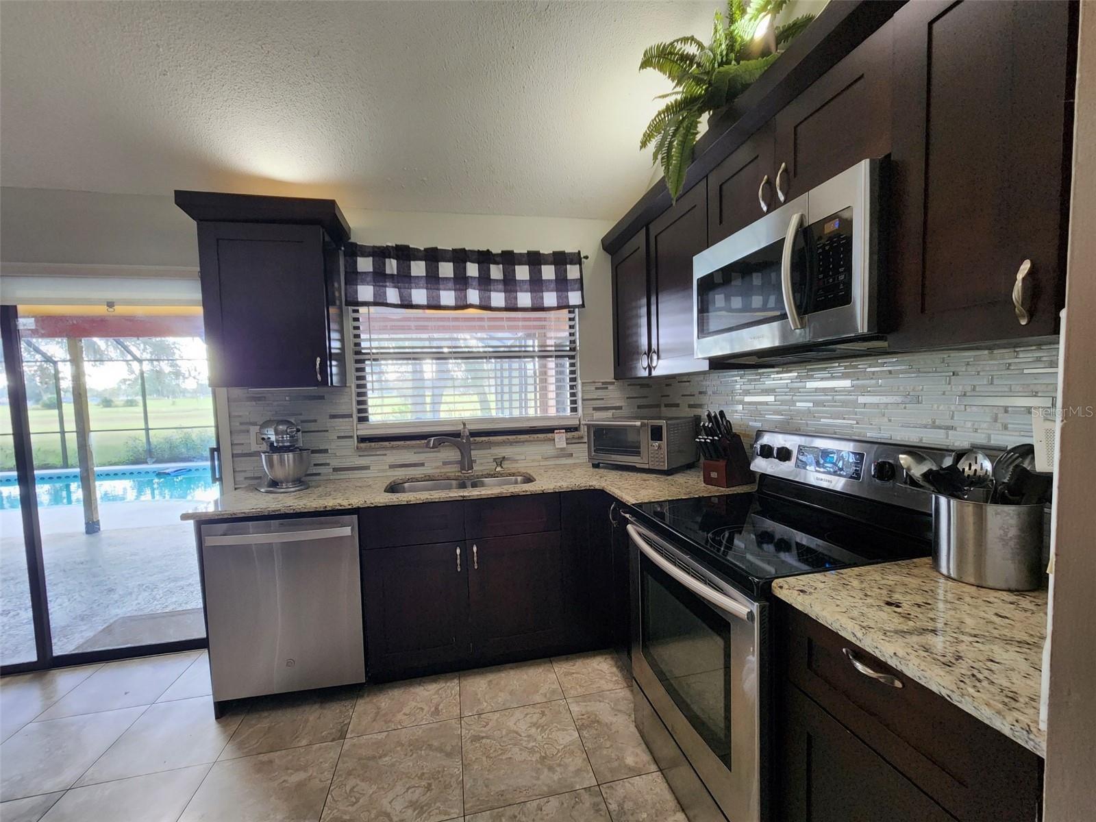 Image 22 of 33 For 34386 Whispering Oaks Boulevard