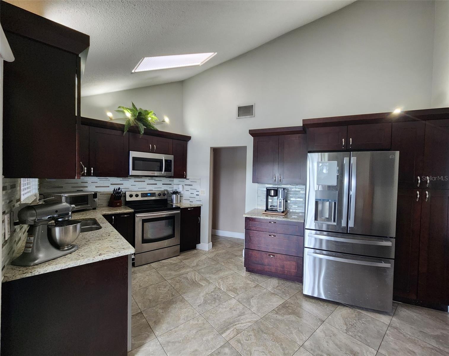 Image 4 of 33 For 34386 Whispering Oaks Boulevard