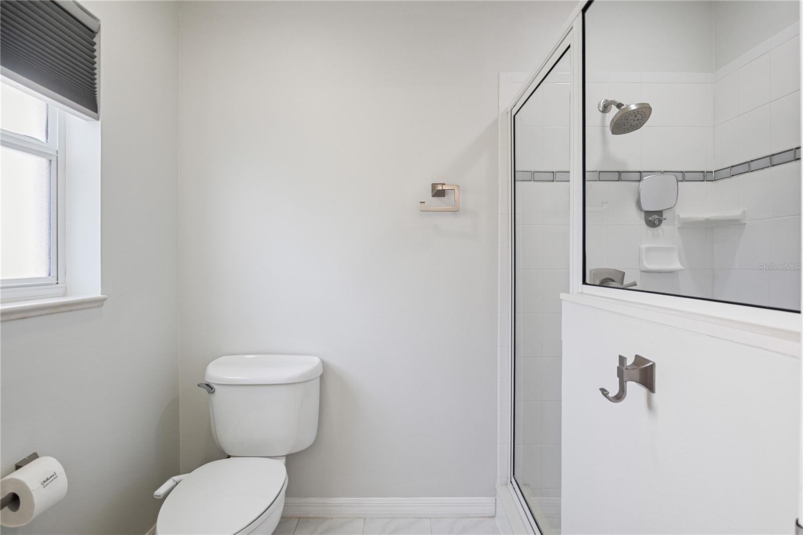 Listing photo id 23 for 1573 Norfolk Avenue