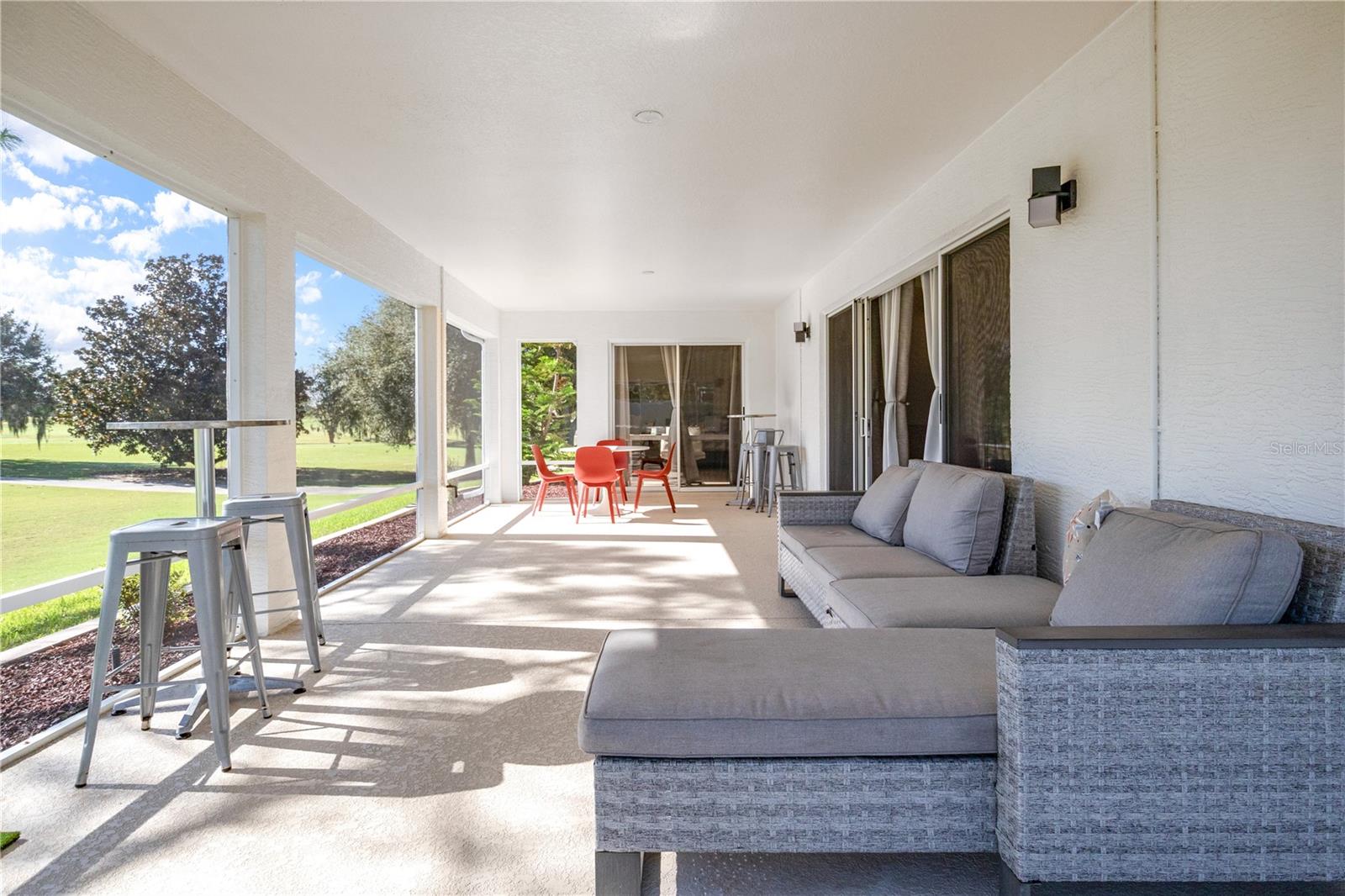 Listing photo id 30 for 1573 Norfolk Avenue