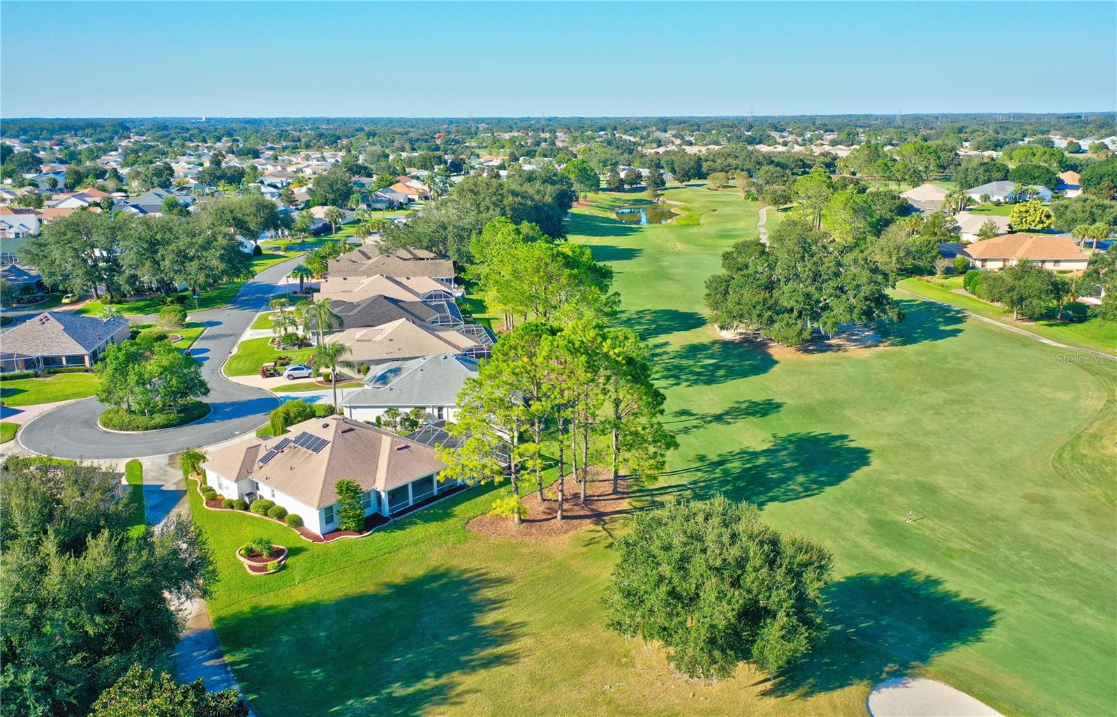 Listing photo id 38 for 1573 Norfolk Avenue