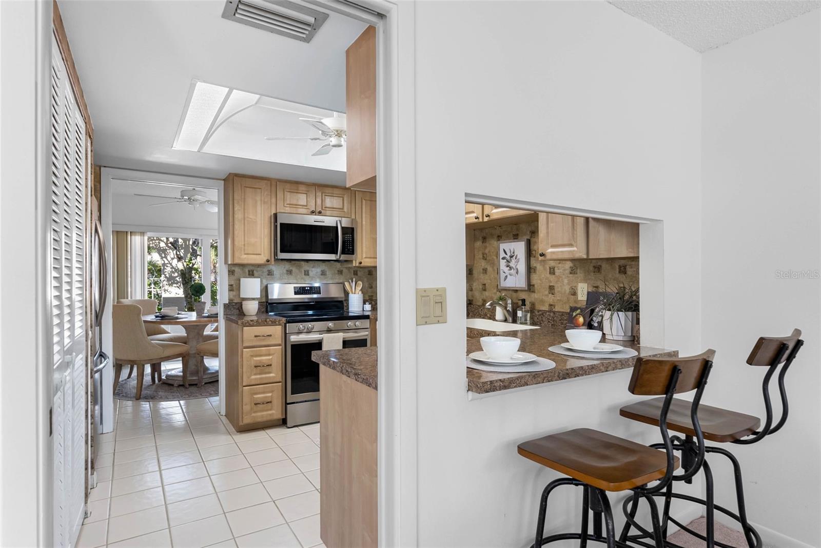 Image 10 of 34 For 5244 Marsh Field Road 6