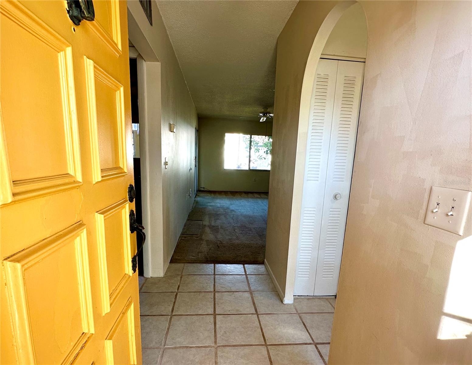 Image 12 of 19 For 13719 Mission Oaks Boulevard