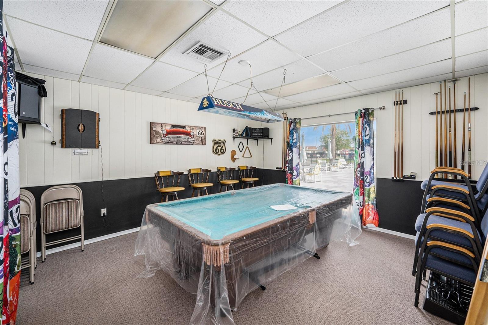 Image 17 of 19 For 13719 Mission Oaks Boulevard