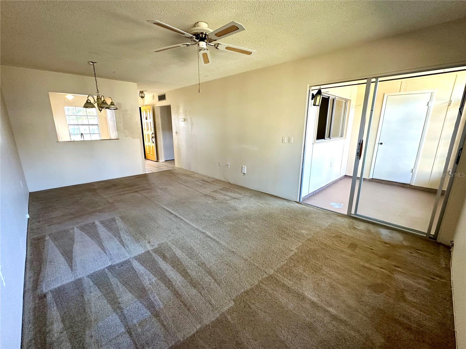 Image 5 of 19 For 13719 Mission Oaks Boulevard