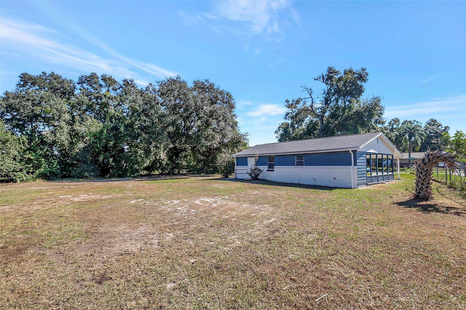 Image 27 of 31 For 7902 Allamanda Avenue