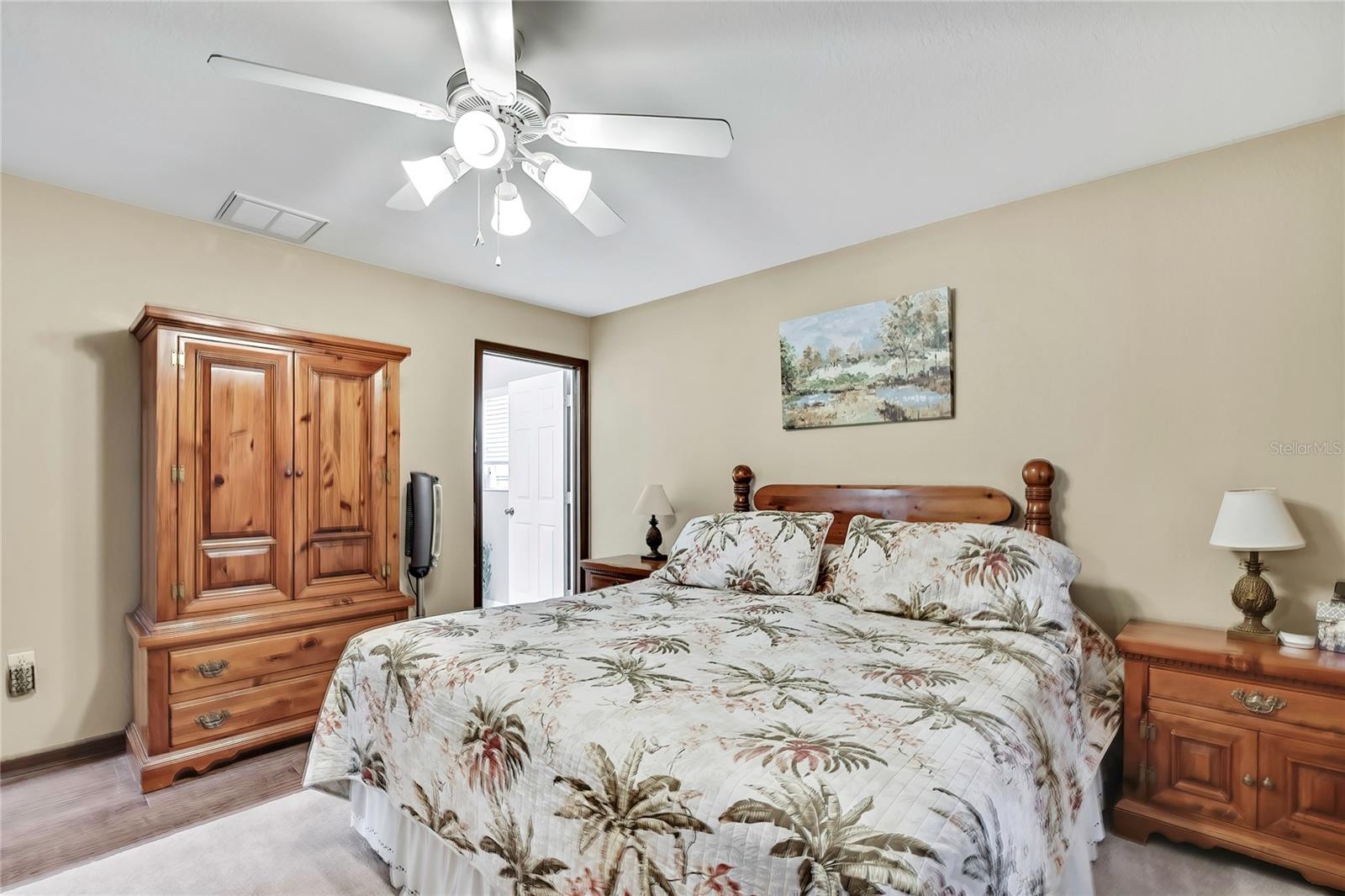 Image 13 of 32 For 7188 Sherman Hills Boulevard