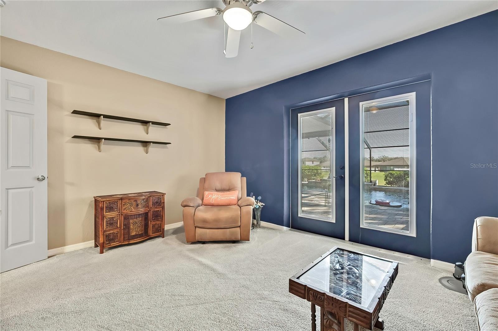 Image 17 of 32 For 7188 Sherman Hills Boulevard