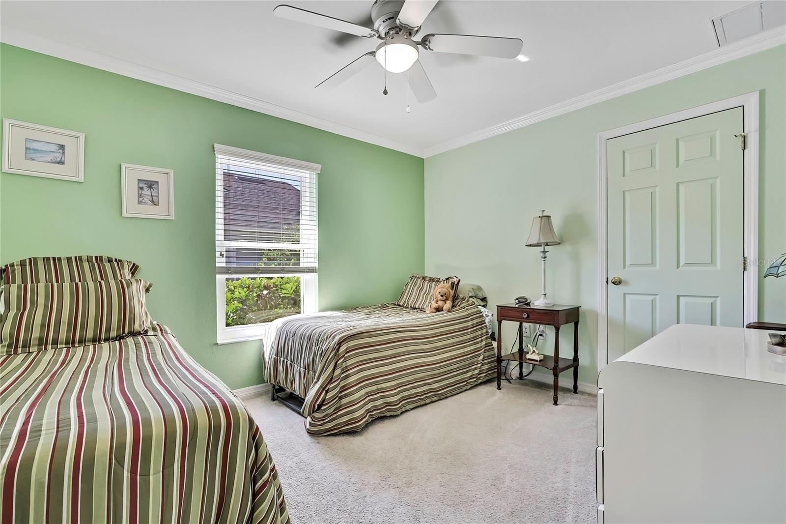 Image 18 of 32 For 7188 Sherman Hills Boulevard