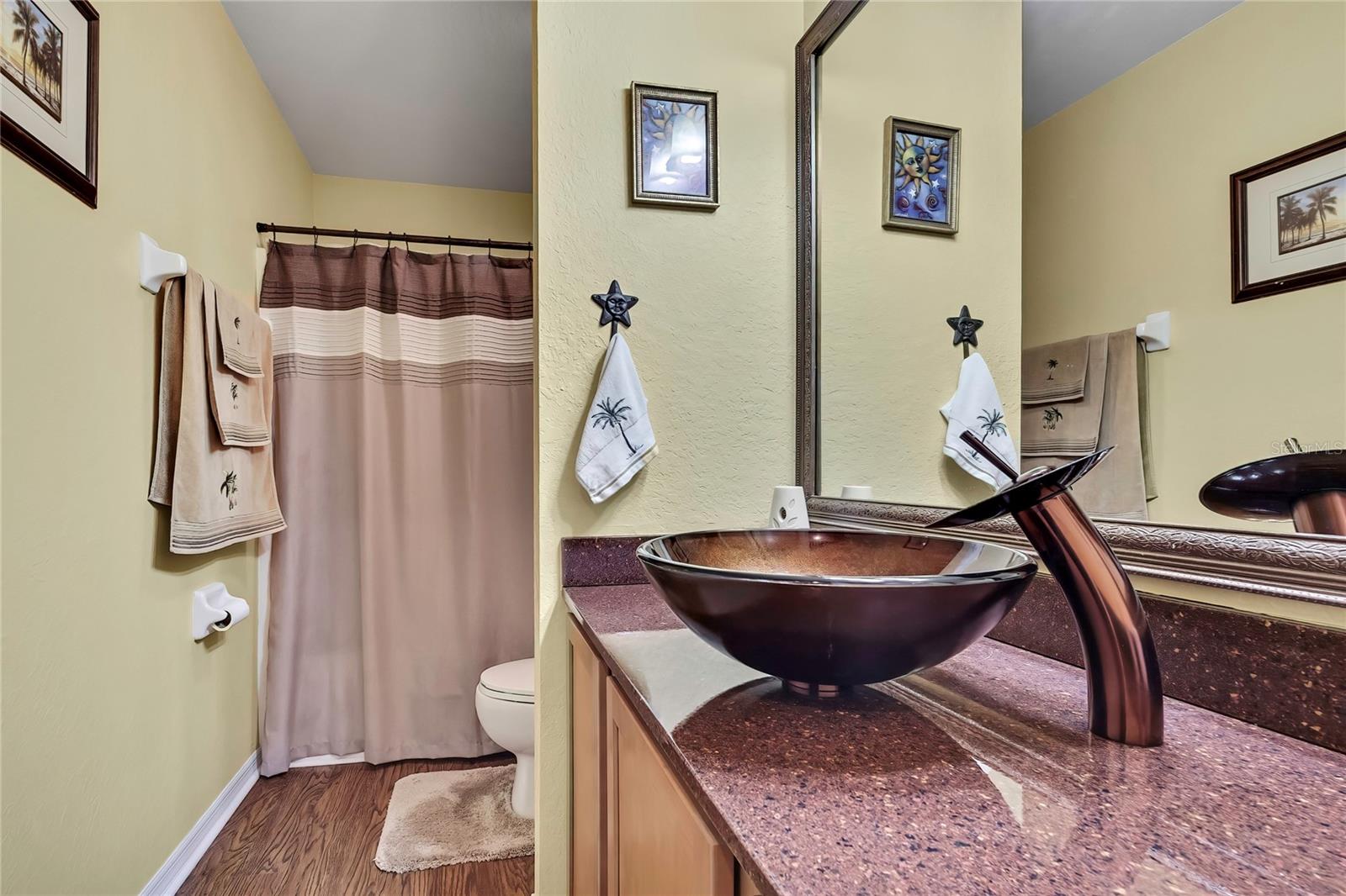 Image 20 of 32 For 7188 Sherman Hills Boulevard