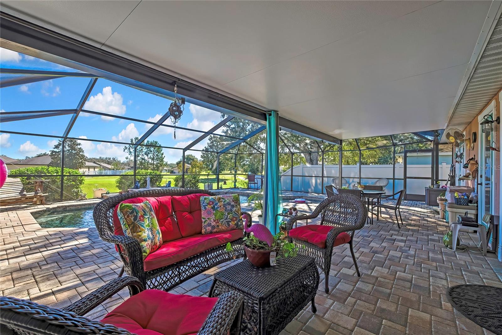 Image 22 of 32 For 7188 Sherman Hills Boulevard