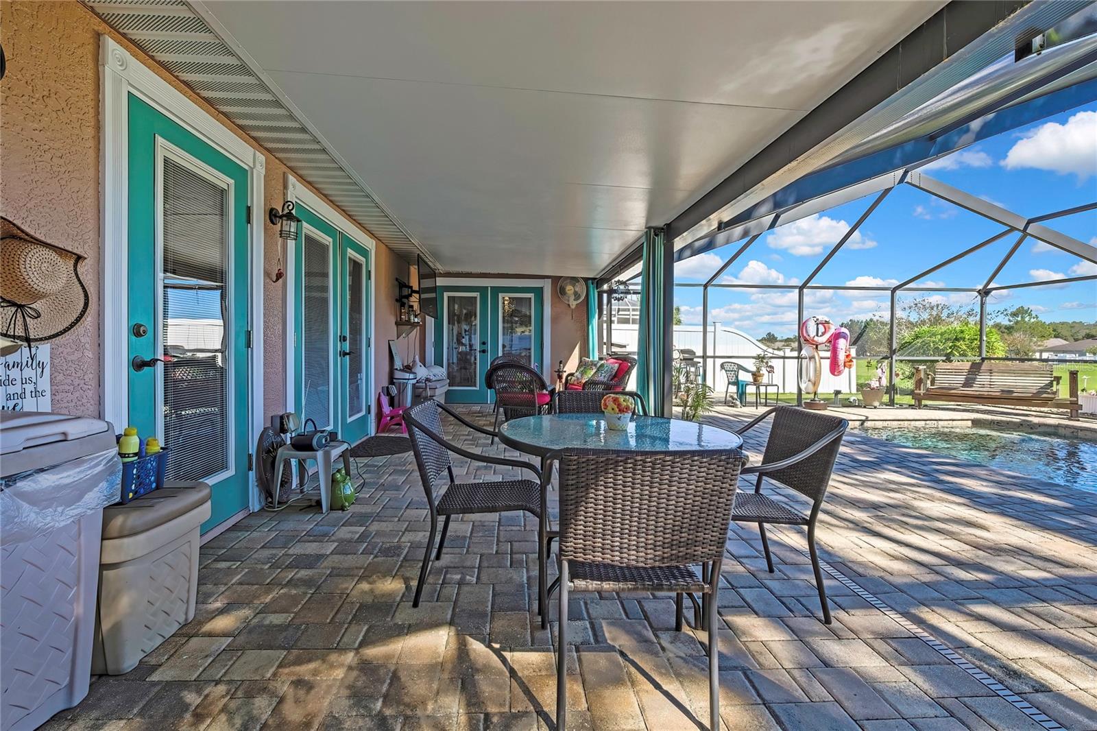 Image 23 of 32 For 7188 Sherman Hills Boulevard