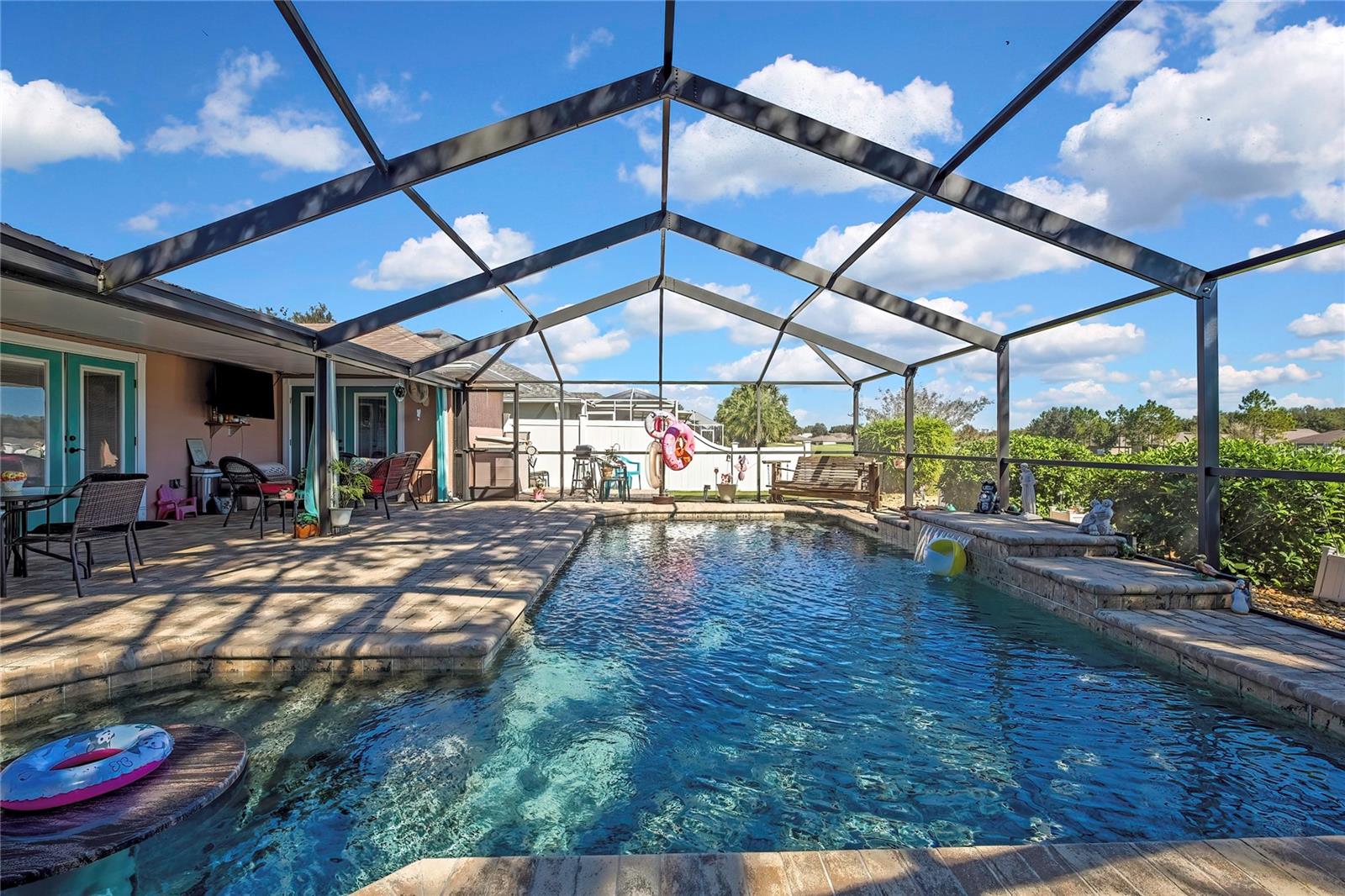 Image 25 of 32 For 7188 Sherman Hills Boulevard