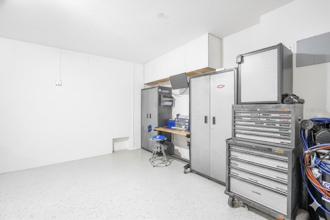 Image 25 of 47 For 2518 Coral Court