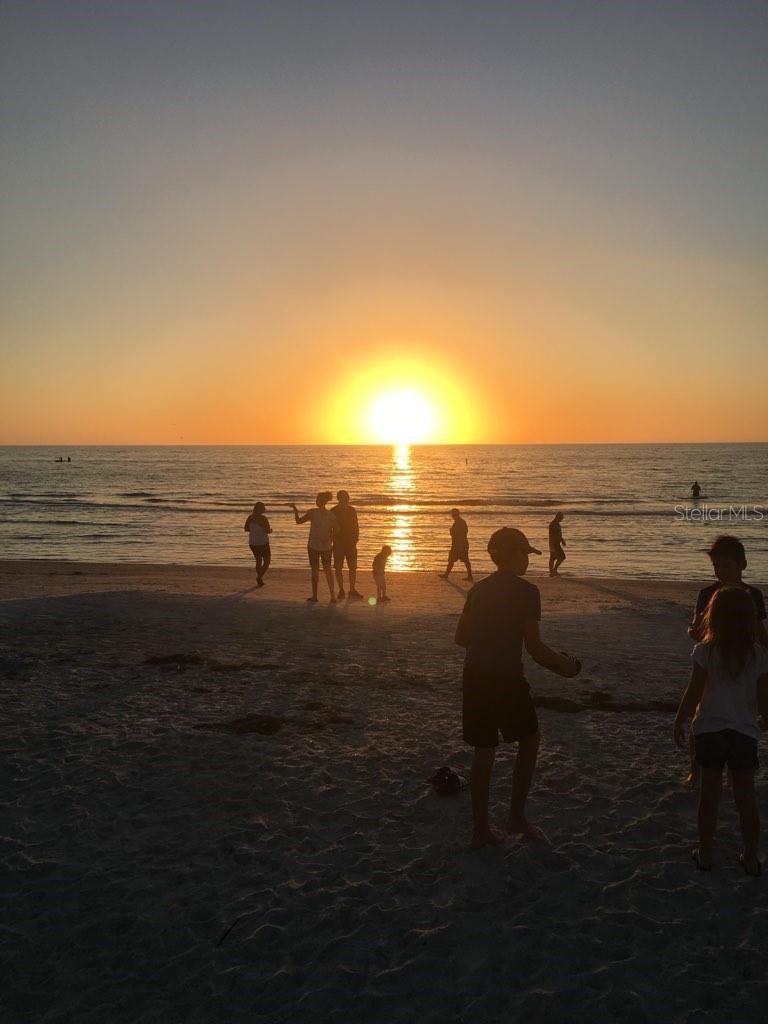 Image 38 of 47 For 2518 Coral Court