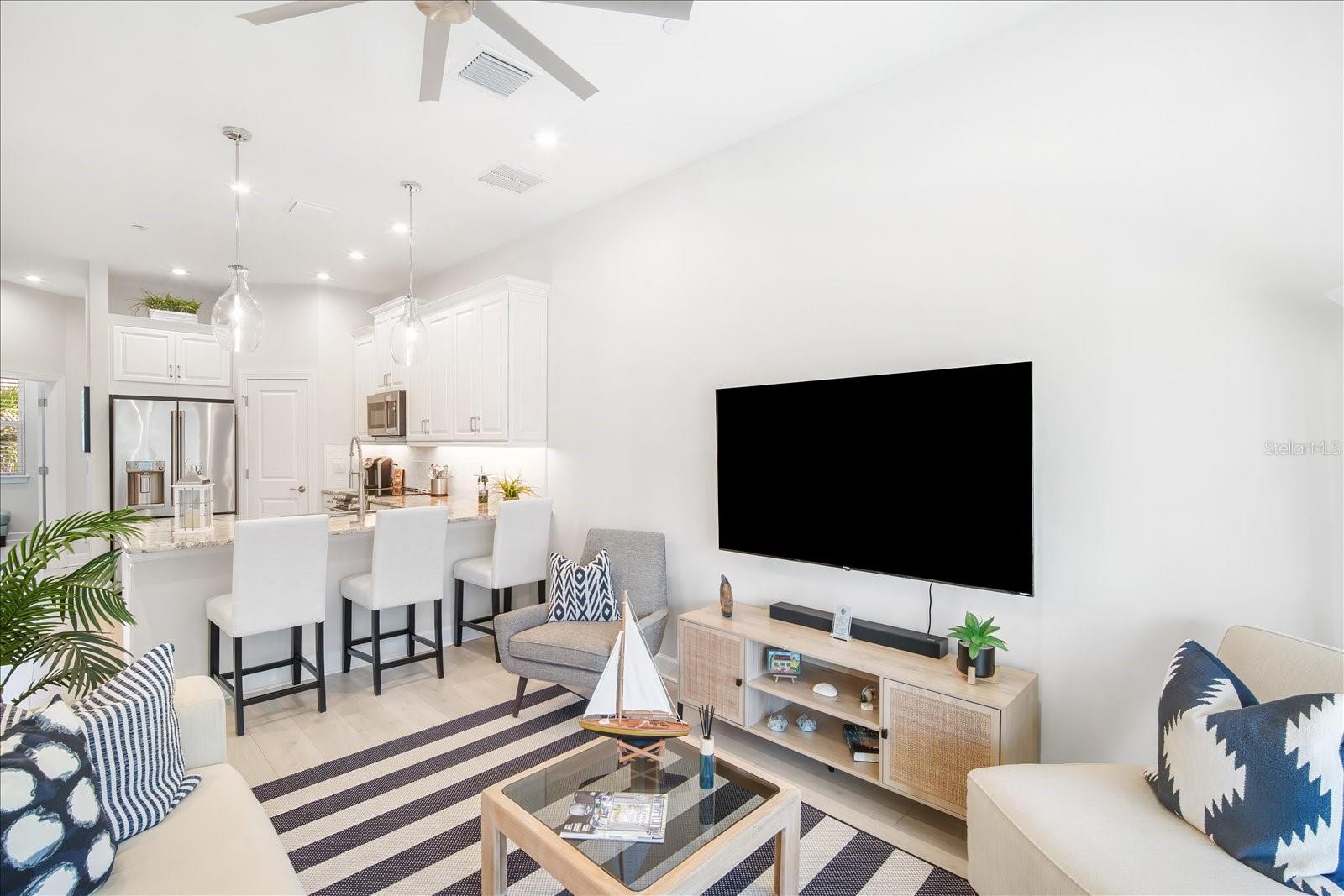 Image 6 of 47 For 2518 Coral Court