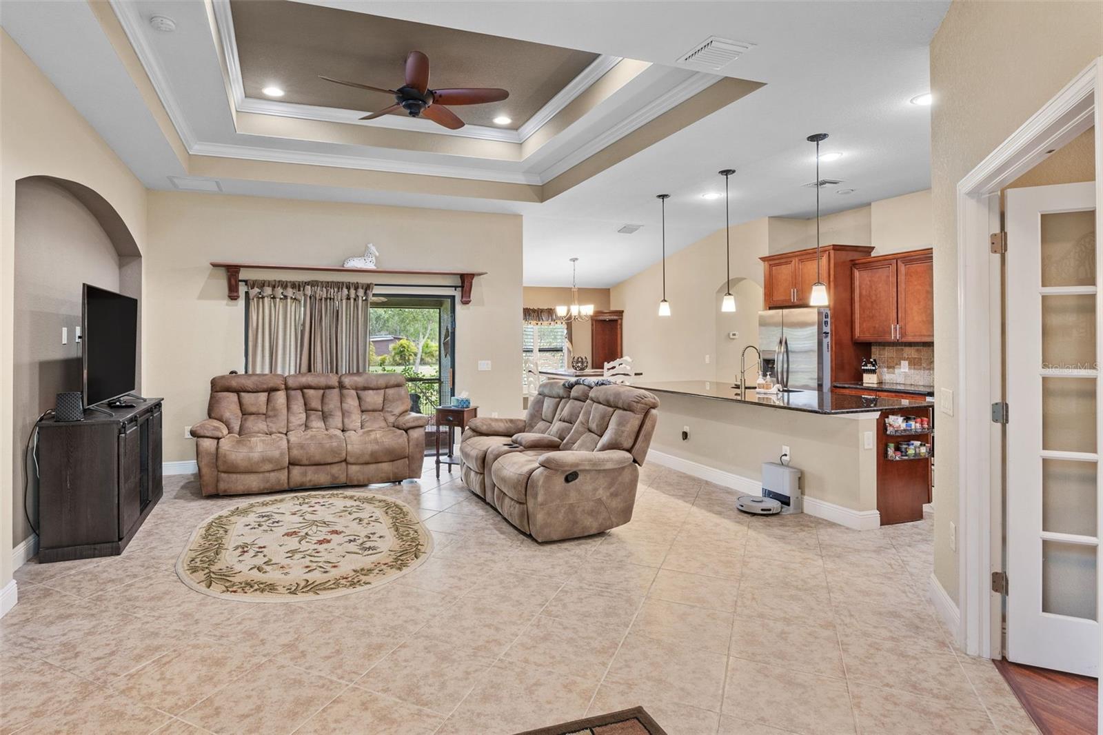 Image 12 of 50 For 8158 Alfred Boulevard