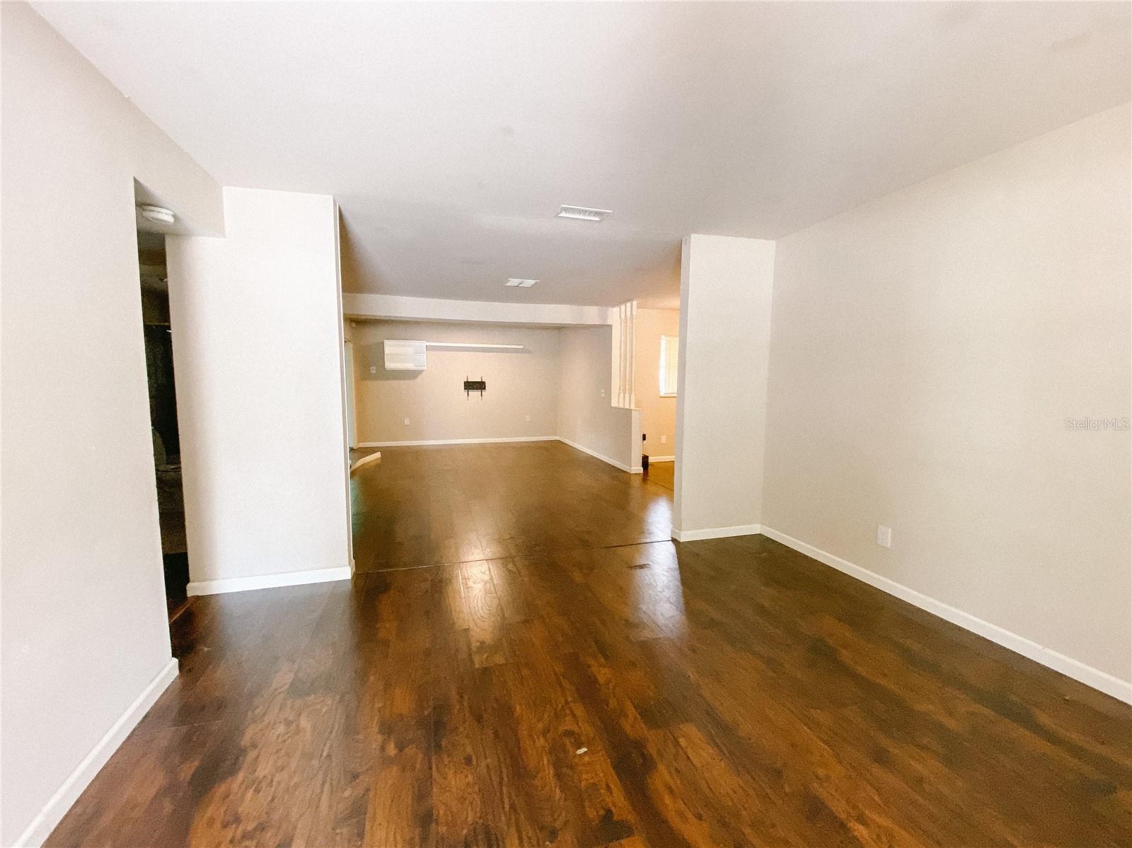 Image 7 of 15 For 2206 Bougainvillea Avenue