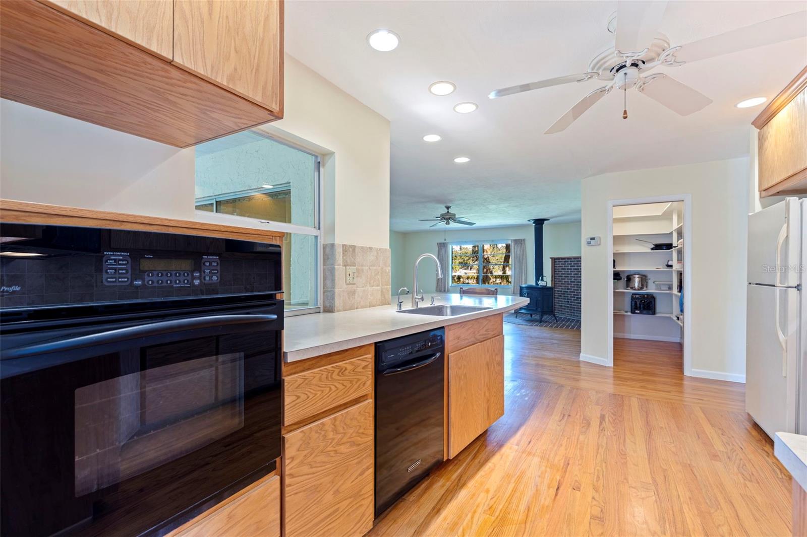 Image 16 of 66 For 8609 Stoner Road