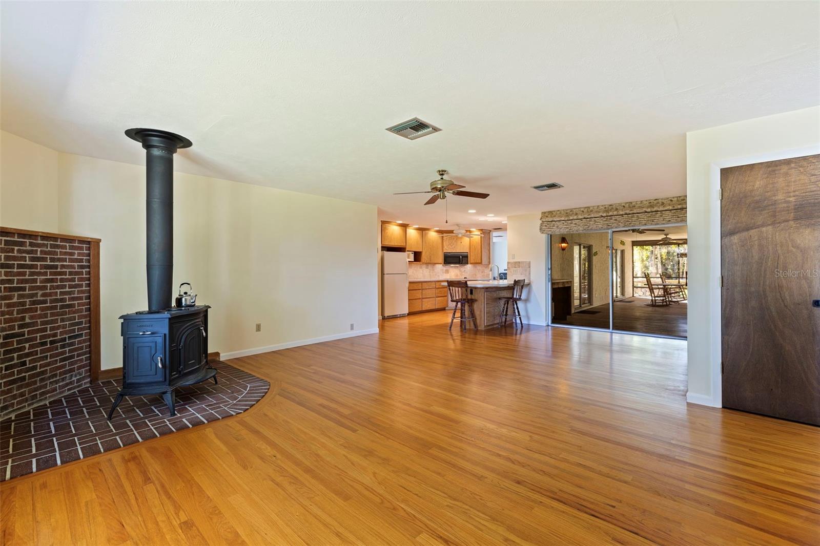 Image 21 of 66 For 8609 Stoner Road