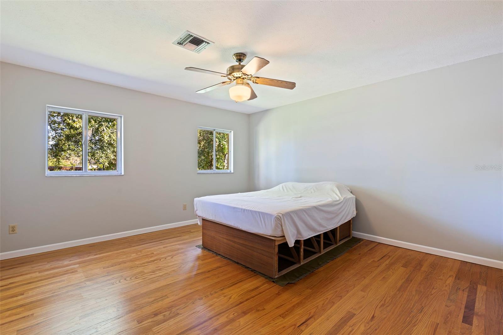 Image 30 of 66 For 8609 Stoner Road