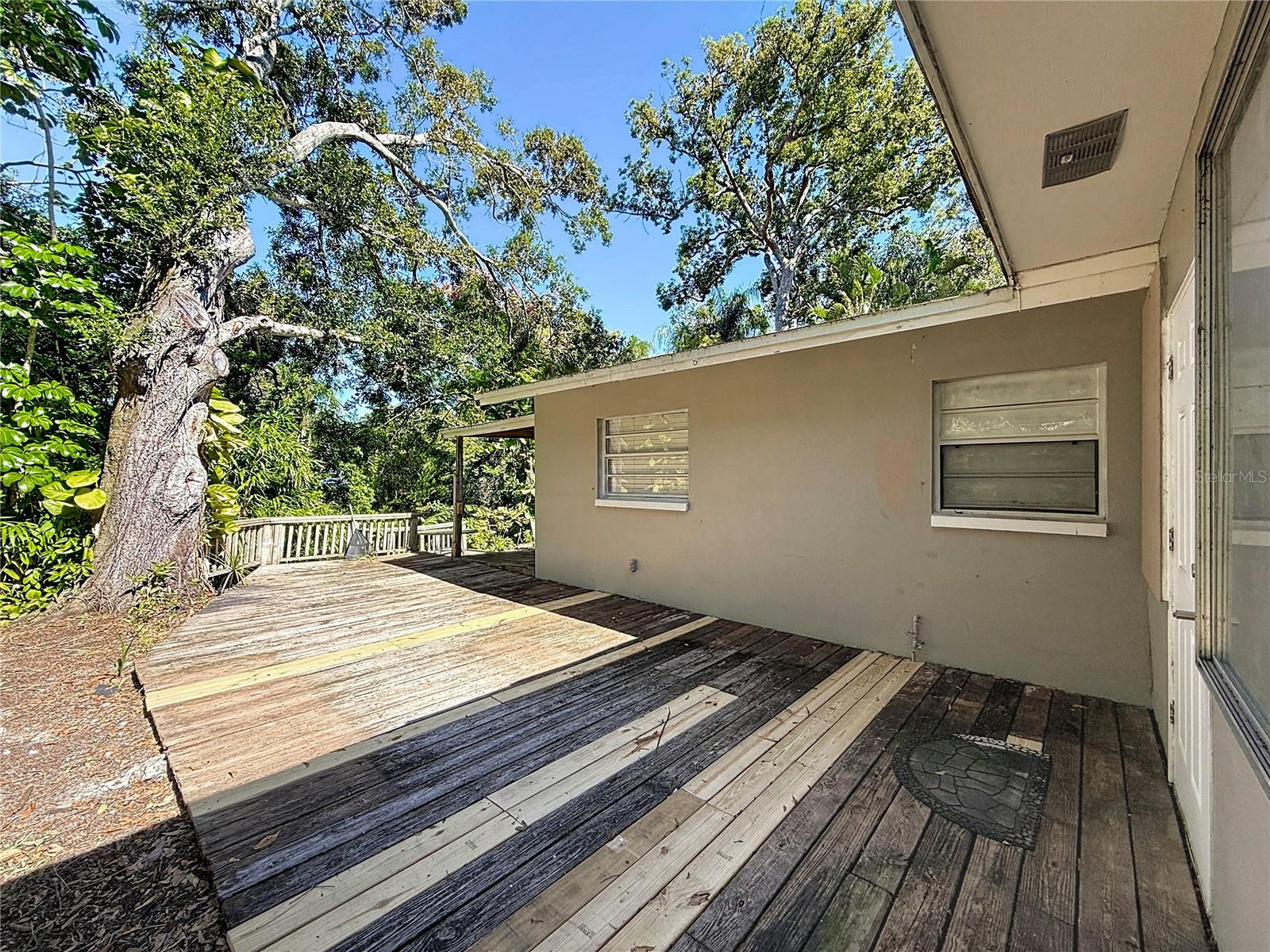 Image 20 of 29 For 1614 Braund Avenue