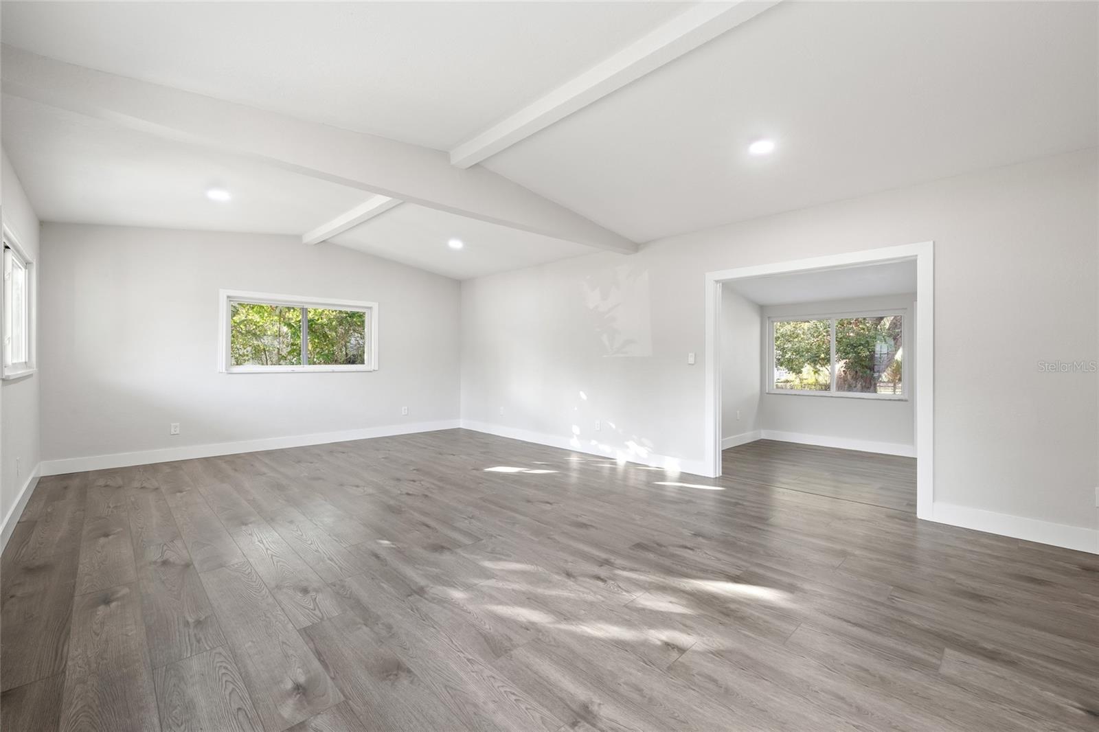 Image 2 of 34 For 110 Mission Hills Avenue