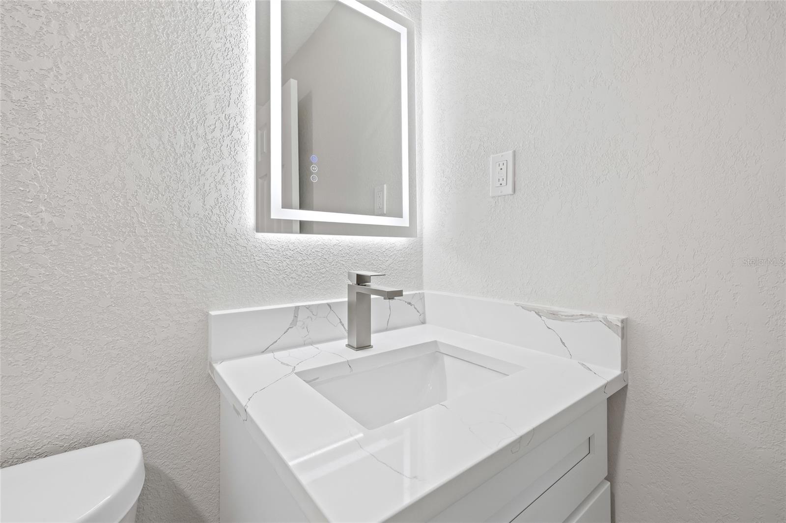 Image 22 of 34 For 110 Mission Hills Avenue