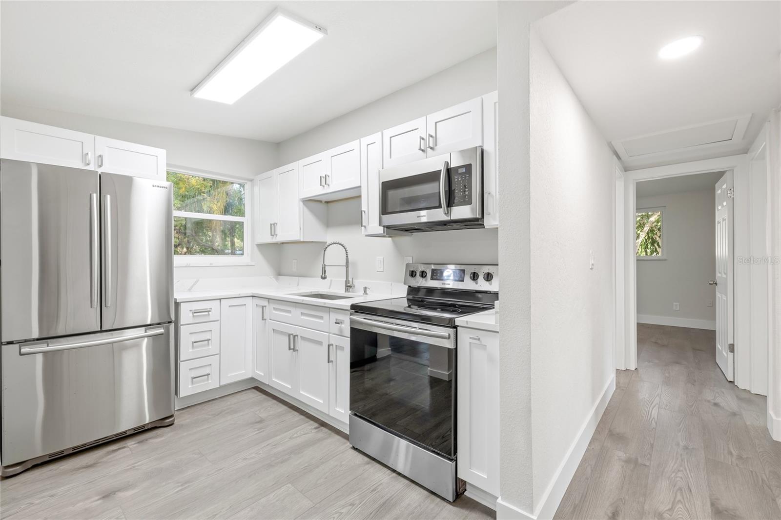 Image 8 of 34 For 110 Mission Hills Avenue